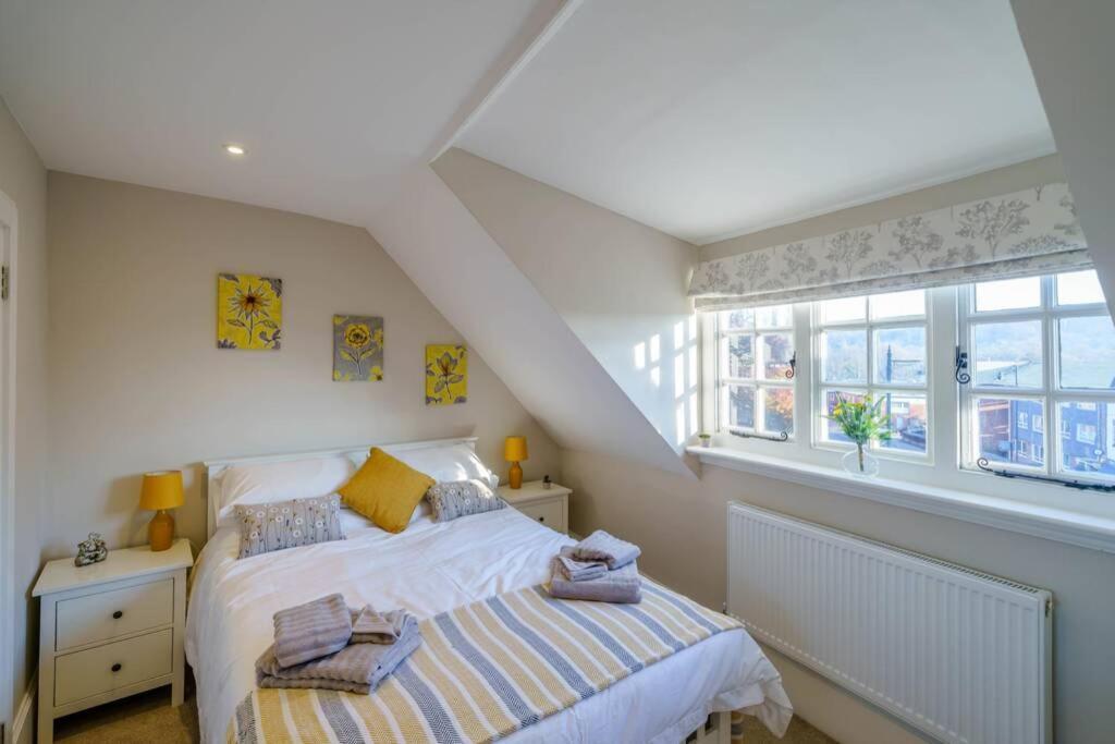 Upper Thames & Lower Thames - Stunning Apartments Хенли-на-Темзе Экстерьер фото