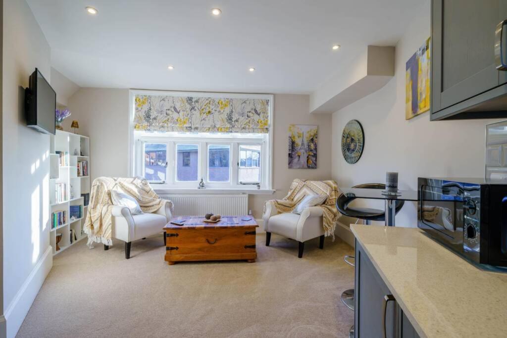 Upper Thames & Lower Thames - Stunning Apartments Хенли-на-Темзе Экстерьер фото