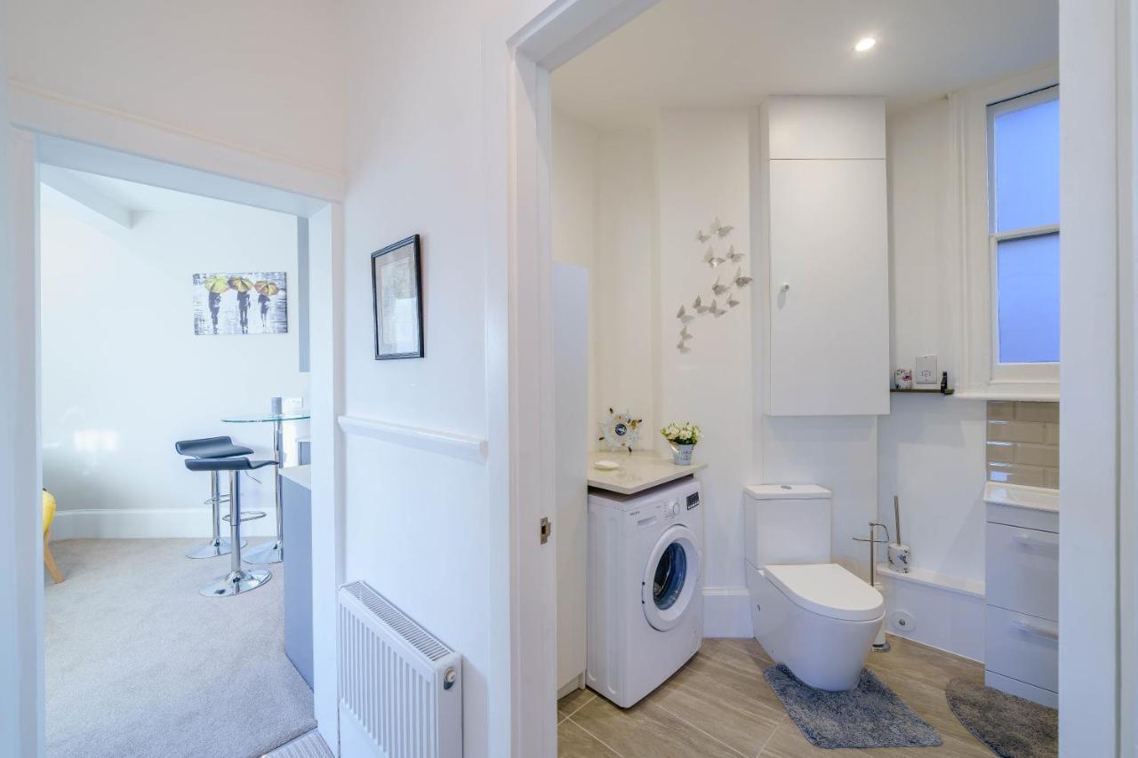 Upper Thames & Lower Thames - Stunning Apartments Хенли-на-Темзе Экстерьер фото