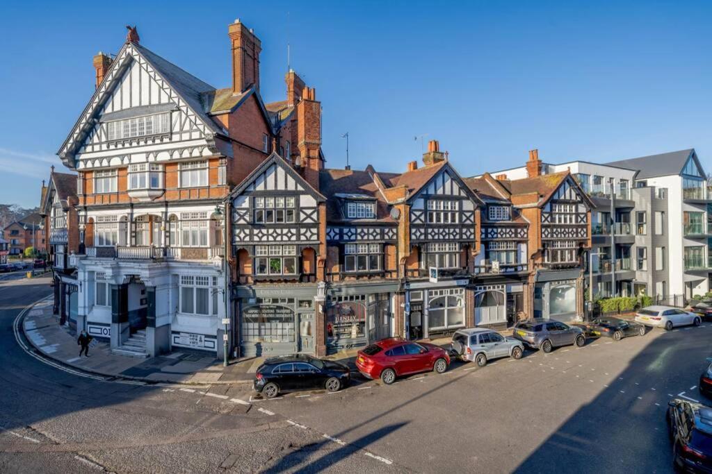 Upper Thames & Lower Thames - Stunning Apartments Хенли-на-Темзе Экстерьер фото